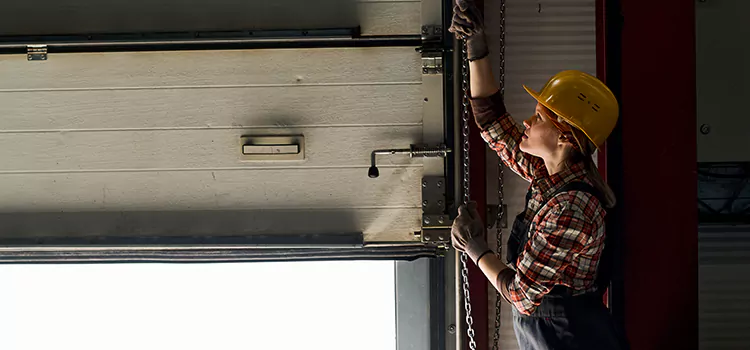Addressing Common Garage Door Stoppage Issues in Newington, CT