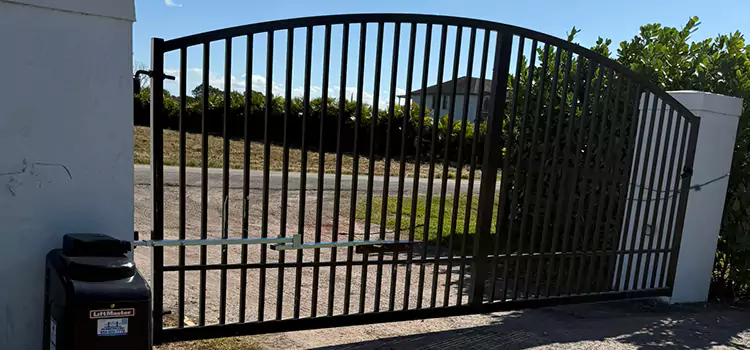 Driveway Fence Repair Newington