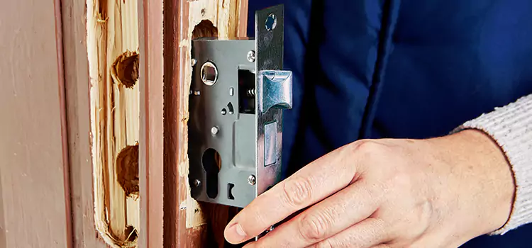 Garage Door Lock Replacement Newington